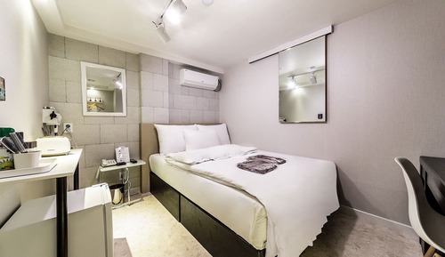 Room (Mini Room Walkie Special (No Parking )