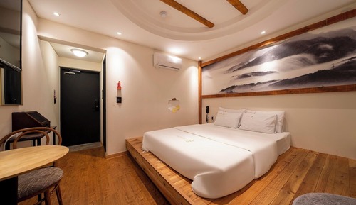 Room (Walking special price (11 zone drug m)