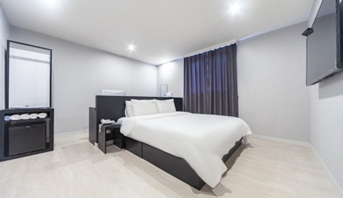 Room (Deluxe (Breakfast provided during you)