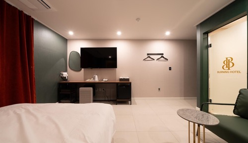Room (Semi-private room (styler bathtub Net)