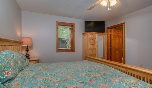 House (Multiple Bedrooms)