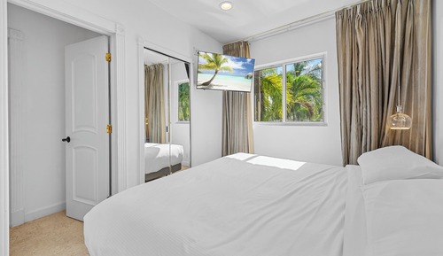 Junior Penthouse, 2 Bedrooms, City View