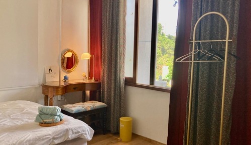 Basic Room, 3 Bedrooms (dokchae)