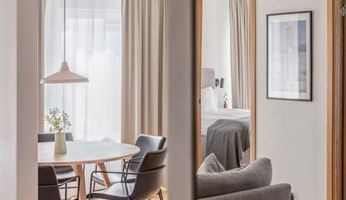 Suite, Balcony
