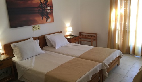Economy Room