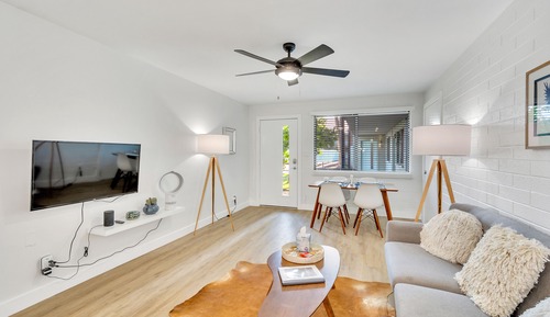 Deluxe Apartment