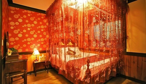 Room (Myeongwol 2)