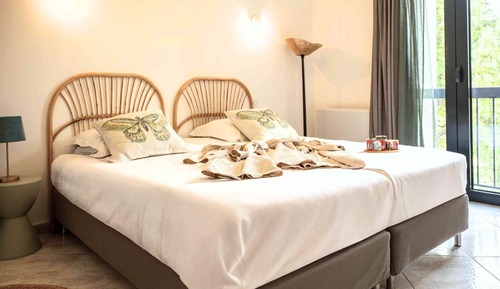 Suite, 2 Bedrooms, Mountain View