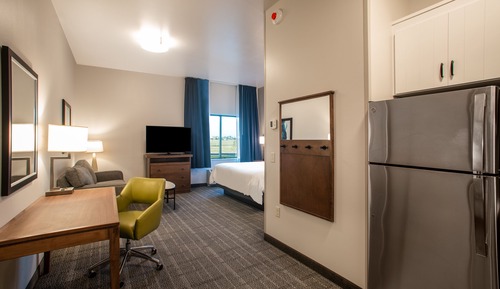 Studio Suite, 1 King Bed, Accessible, Kitchen (Communication Accessible)