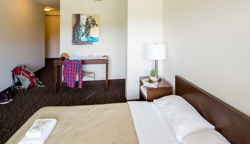 Double Room, 1 Queen Bed, Private Bathroom (Private)