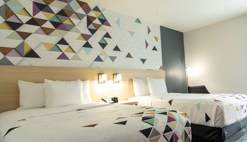 Room, 2 Queen Beds, Non Smoking