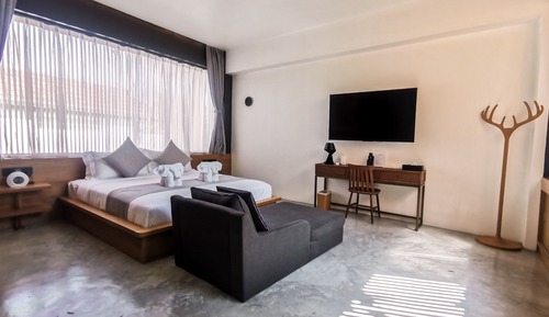 Premier Room