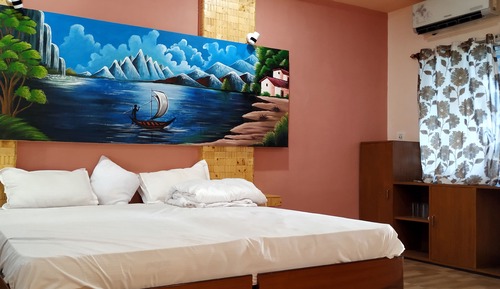 Deluxe Room, Lake View (AC)
