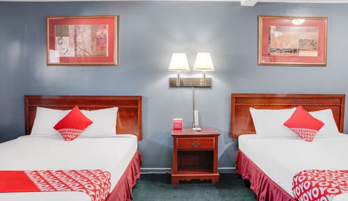 Room, 2 Queen Beds, Smoking