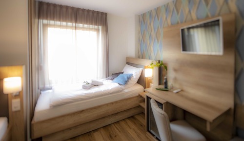 Deluxe Twin Room, Private Bathroom