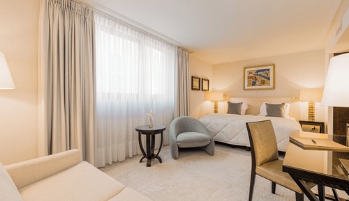 King Superior Room