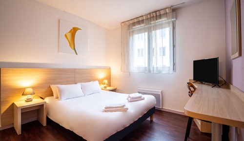 Studio, 1 Double or 2 Twin Beds