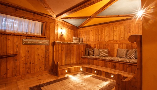 Grand Chalet, 3 Bedrooms (Private Spa)