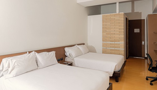 Standard Twin Room, 2 Double Beds