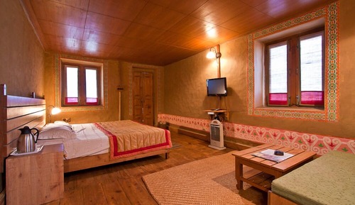 Super Deluxe Room