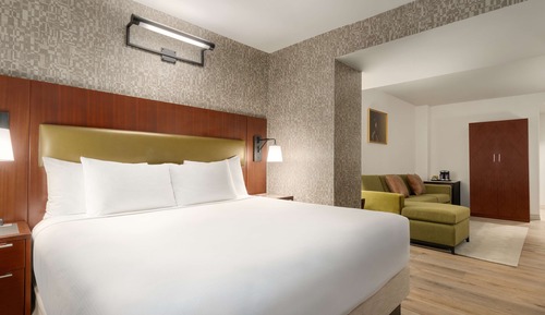 Junior Suite, 1 King Bed, Non Smoking