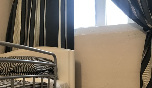 Twin Bunk, Shared Bathroom