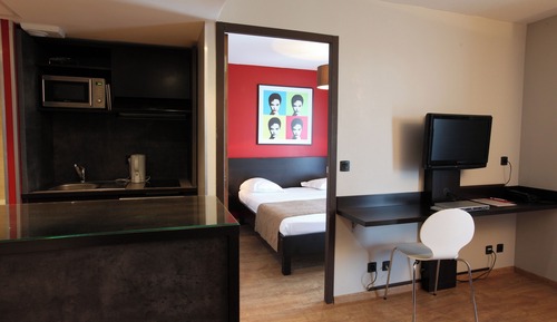 Superior Room, 1 Queen Bed, Kitchenette (Larger Room;with Sofabed)