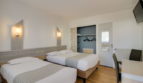 Comfort Triple Room