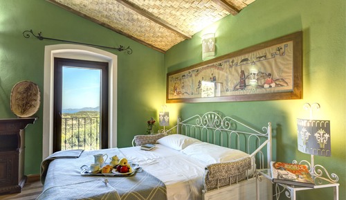 Suite, Garden View