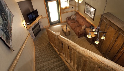 Roaring Brook Suite - Waterpark Access Additional