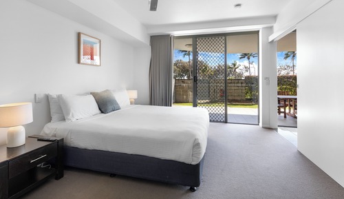3 Bedroom Courtyard ocean Apartment