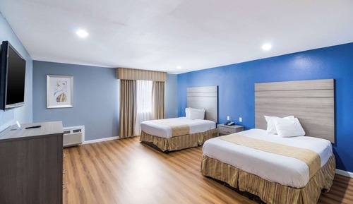 Suite, 2 Queen Beds, Non Smoking (Efficiency)
