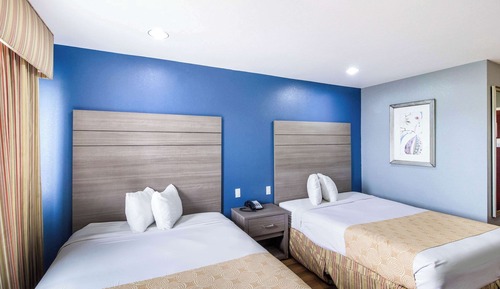 Room, 2 Queen Beds, Accessible, Non Smoking