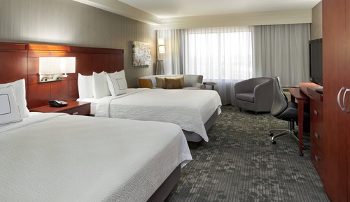 Room, Multiple Beds