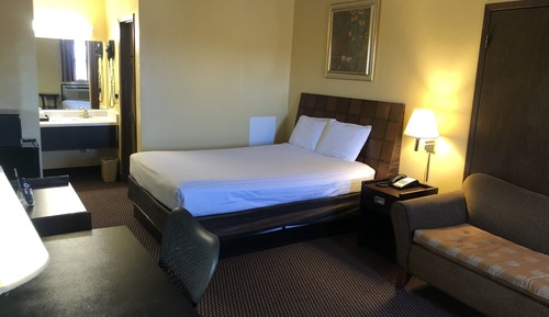 Standard Room, 1 Queen Bed, Non Smoking