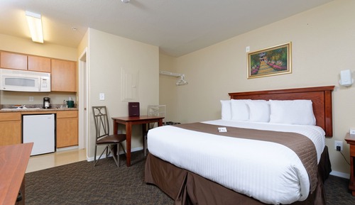 Studio, 1 Queen Bed