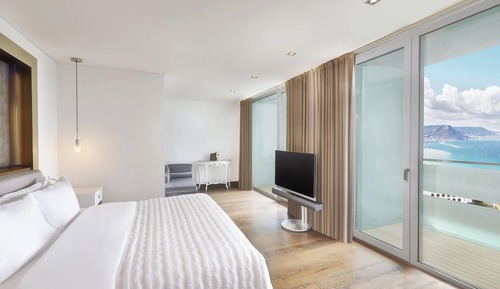 Presidential Suite, Multiple Beds (Club Level)