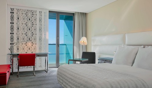 Deluxe Room, 1 Queen Bed, Balcony, City View