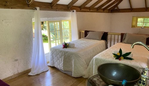 Avocado Cottage