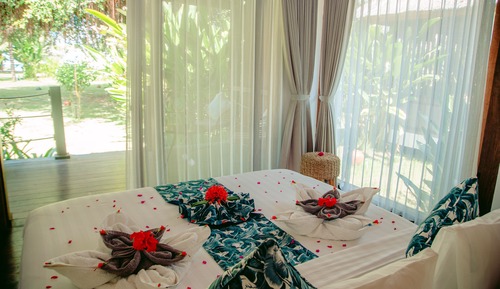 Traditional Bungalow, Ocean View