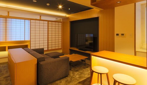 Premium Suite Twin