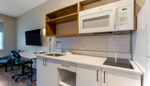 Deluxe Studio, 1 King Bed with Sofa bed, Non Smoking
