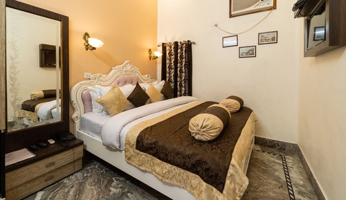Economy Double Room