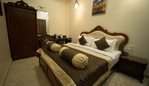 Premium Deluxe Room
