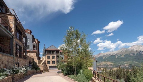 Apartment, Multiple Beds (CASSIDY RIDGE C301- FAWNS LEAP)