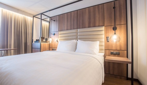 Standard Room, 1 King Bed