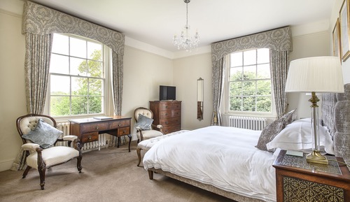 Deluxe Double Room (Maplehurst)