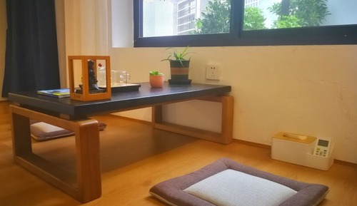 Signature Room