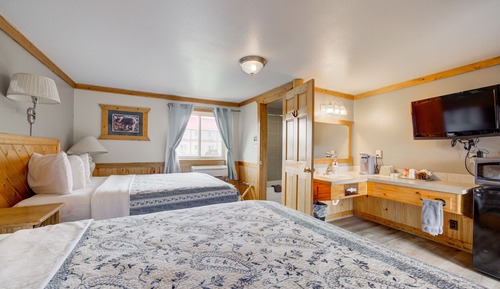 Superior Double Queen Room