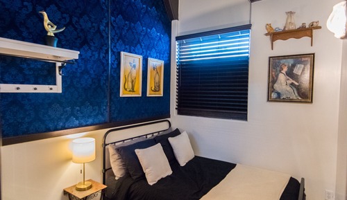 1 Double Bed, Shared Bathroom